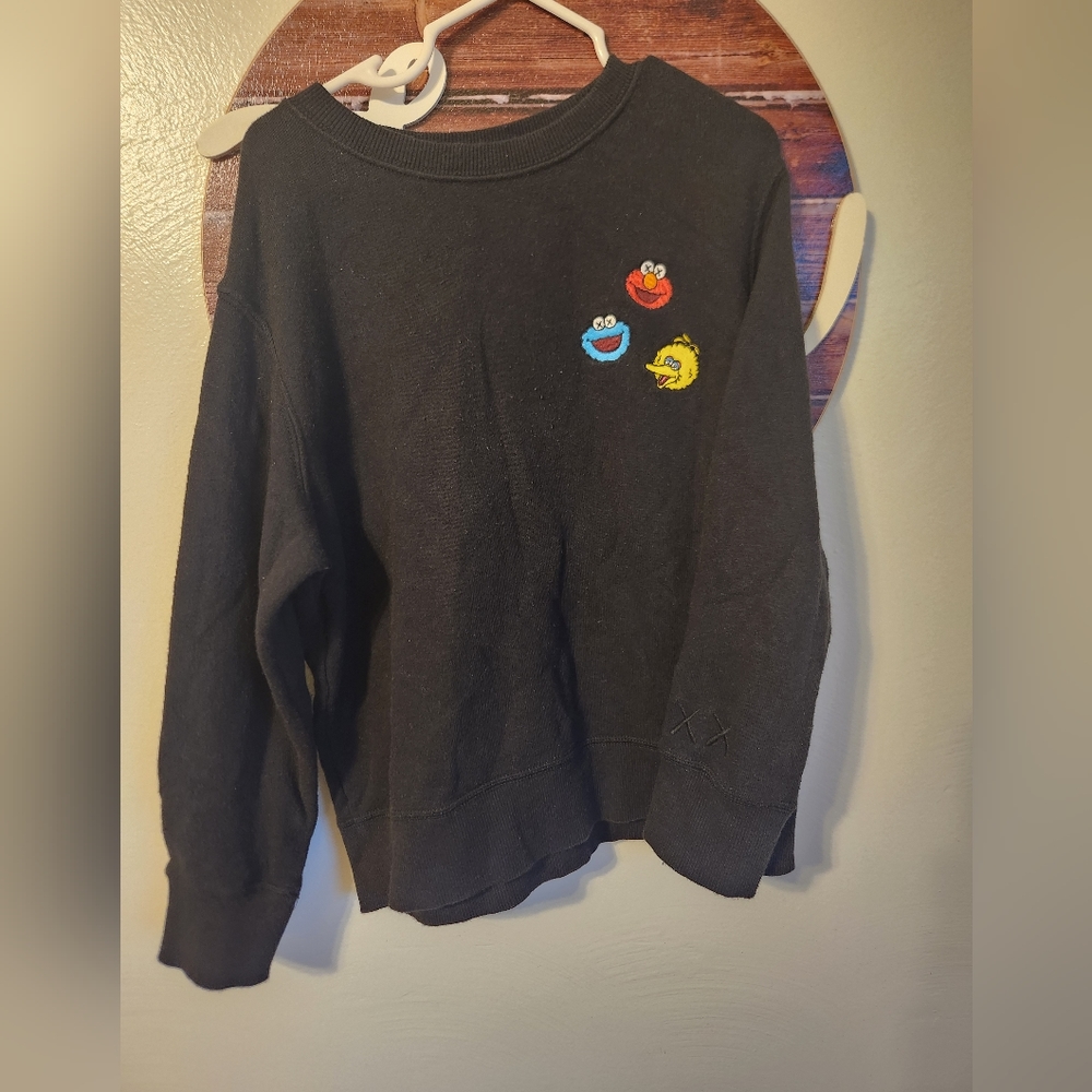 Uniqlo Kids Kaws Sesame Street Sweatshirt